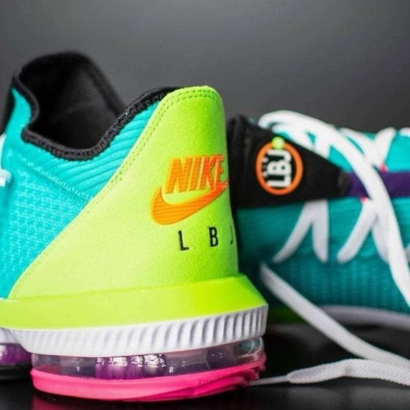 NIKE LeBron 16 Low Air Max Trainer 2 Hyper Jade LeBron James size 10 - Picture 9 of 15